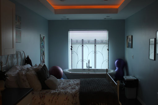Draper Birth Suite, Lowered Lights